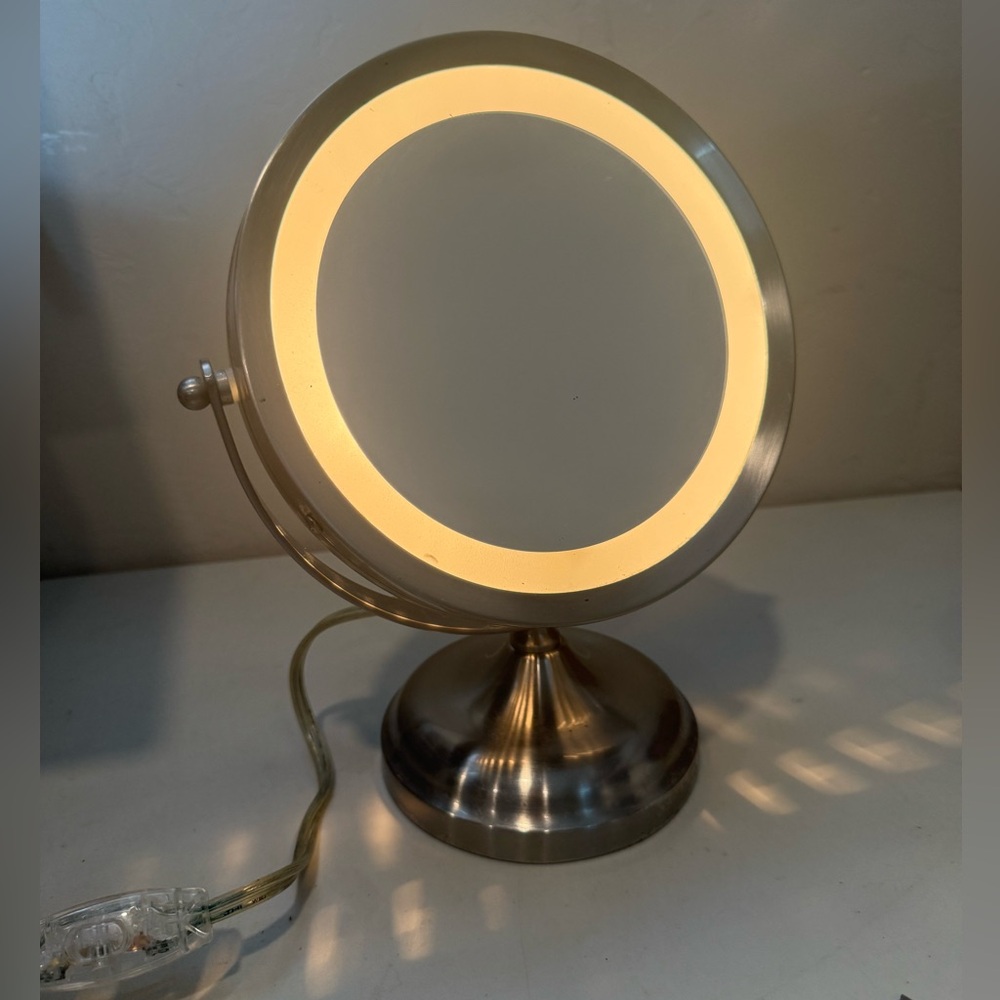 Vintage Silver Vanity Makeup Mirror 6x Magnification w/ Light Operational Table